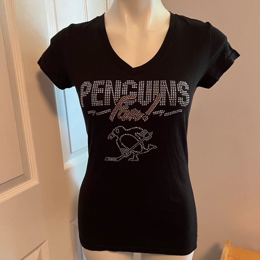 Ejel‎ Pittsburgh Penguins fan jeweled women’s tshirt